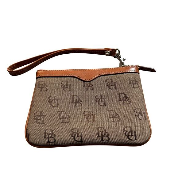 Dooney & Bourke Coin Purse with Key Ring , Wristlet - Picture 2 of 2